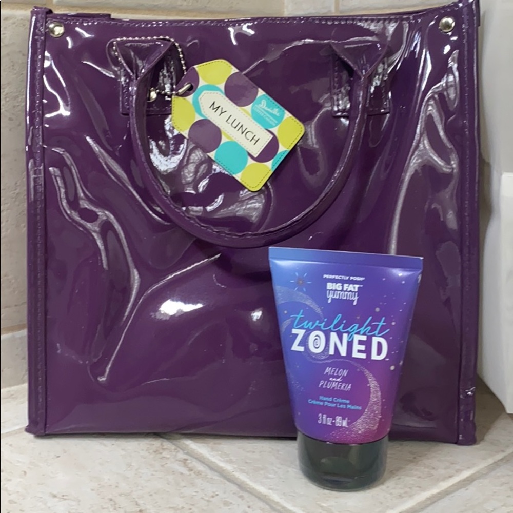 Insulated Bag with Hand Creme